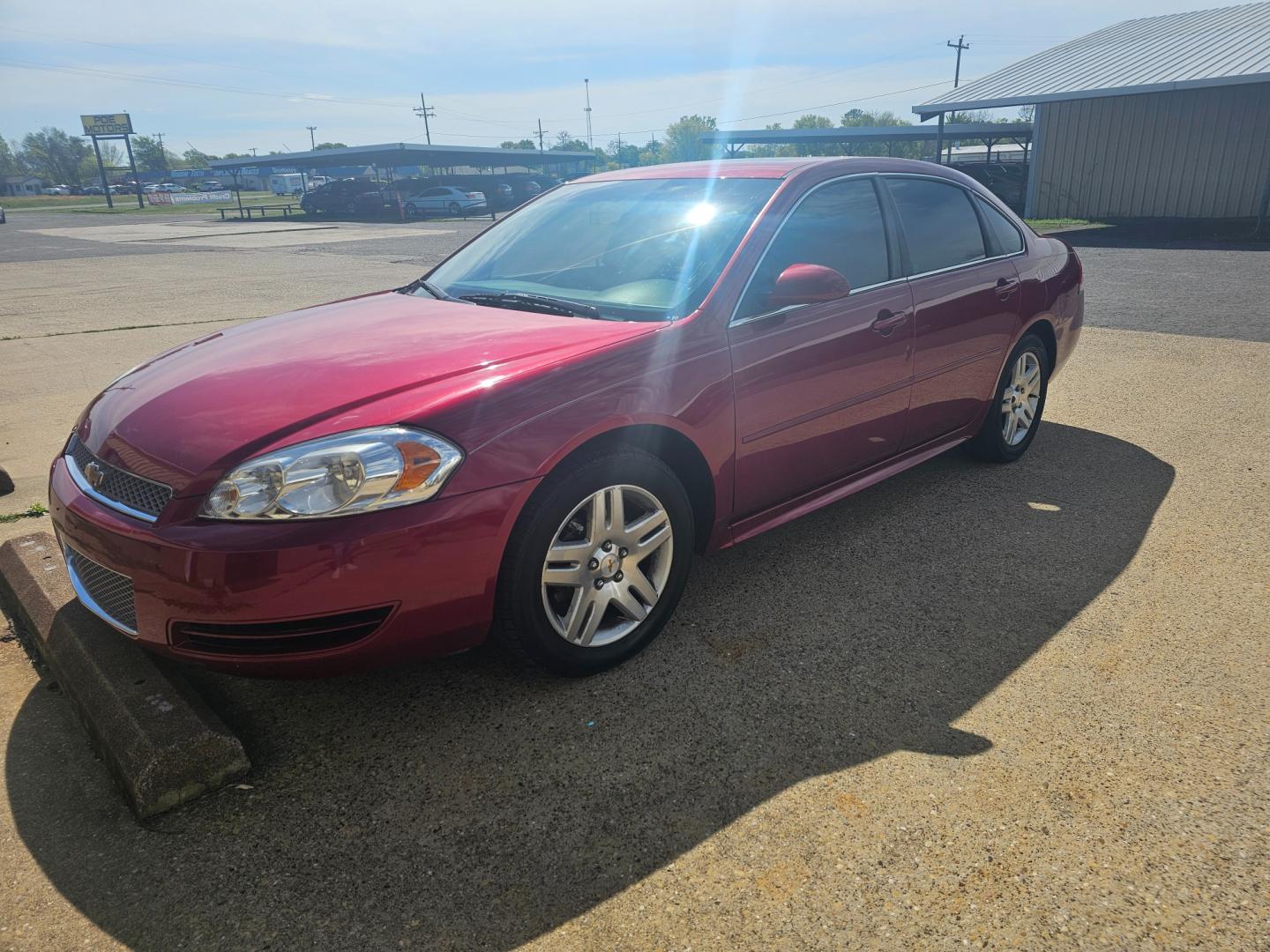 2015 RED Chevrolet Impala Limited LT (2G1WB5E30F1) with an 3.6L V6 DOHC 16V FFV engine, 6-Speed Automatic transmission, located at 533 S Seven Points BLVD, Seven Points, TX, 75143, (430) 255-4030, 32.313999, -96.209351 - Photo#0